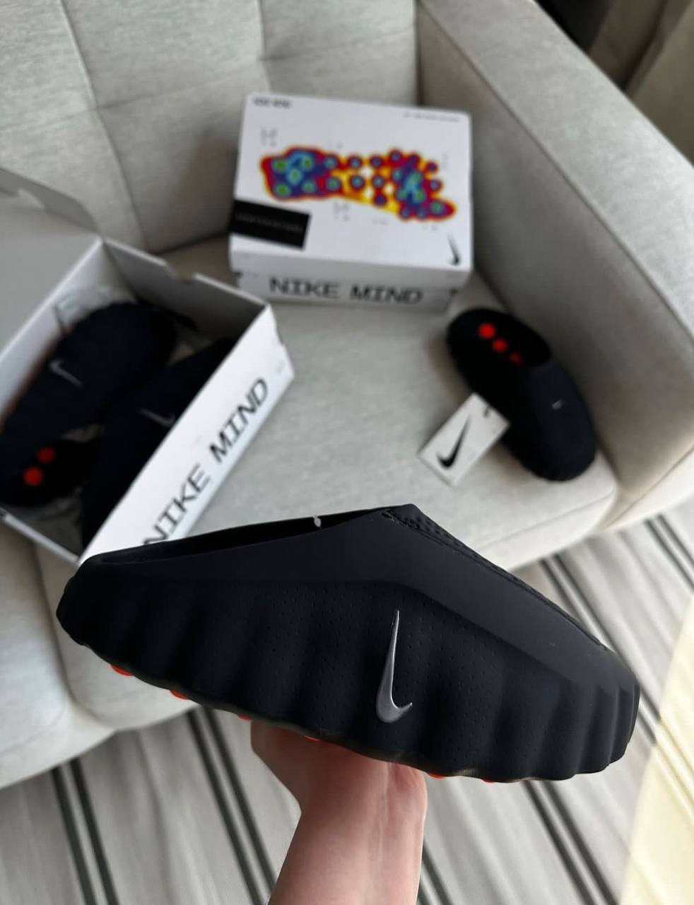 Слайди Nike Mind чорні